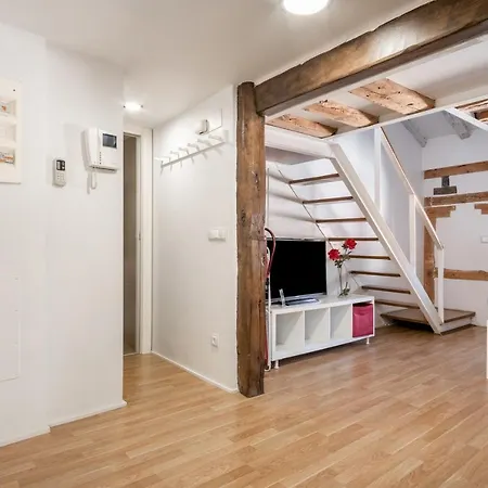 Minty Stay - Imperial 2Bd Madrid Exterior photo
